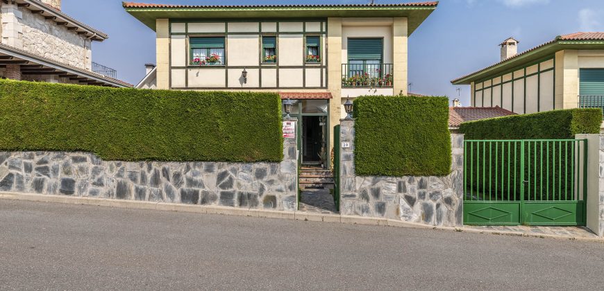 Casa en la sierra – San Rafael – Plza. Ciervos 20