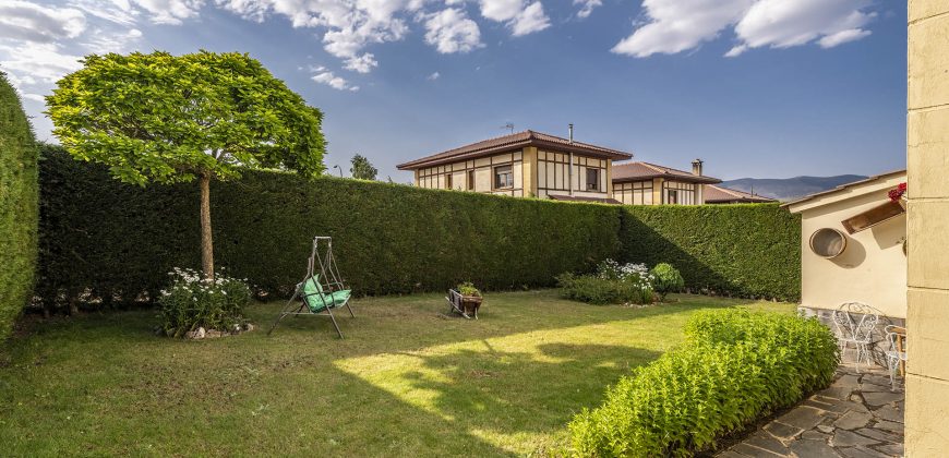 Casa en la sierra – San Rafael – Plza. Ciervos 20