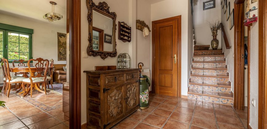 Casa en la sierra – San Rafael – Plza. Ciervos 20