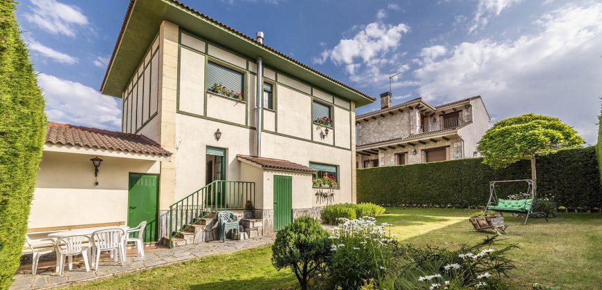 Casa en la sierra – San Rafael – Plza. Ciervos 20