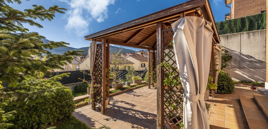 Casa en la sierra – San Rafael – C/ Cantueso 15
