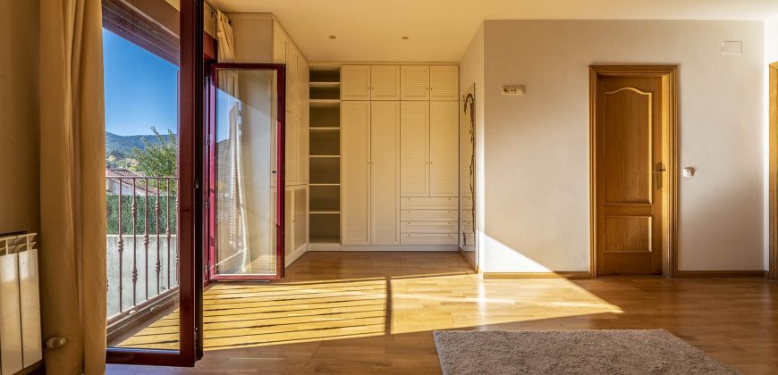 Casa en la sierra – San Rafael – C/ Cantueso 15