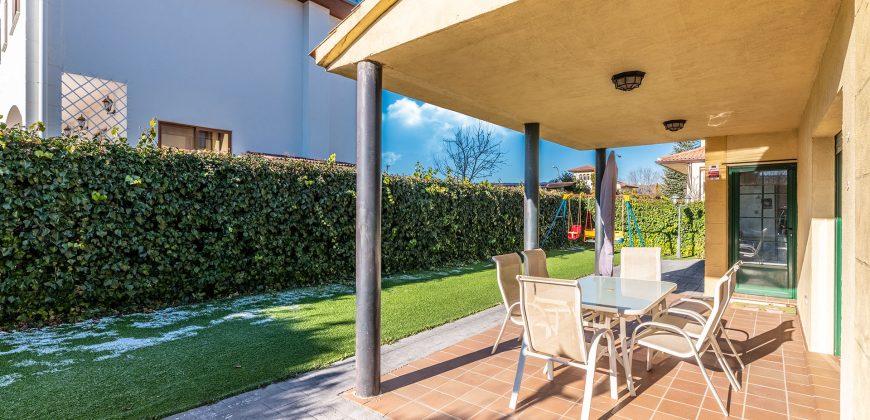 Casa en la sierra – San Rafael – Plza. Ciervos 18
