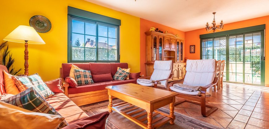 Casa en la sierra – San Rafael – Plza. Ciervos 18