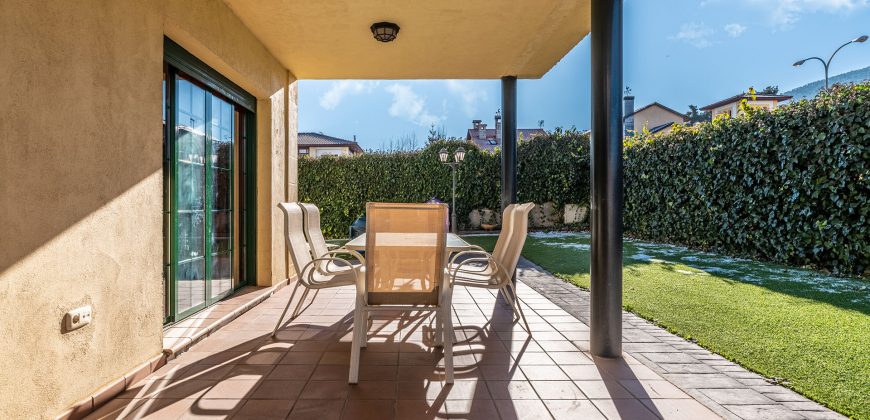 Casa en la sierra – San Rafael – Plza. Ciervos 18