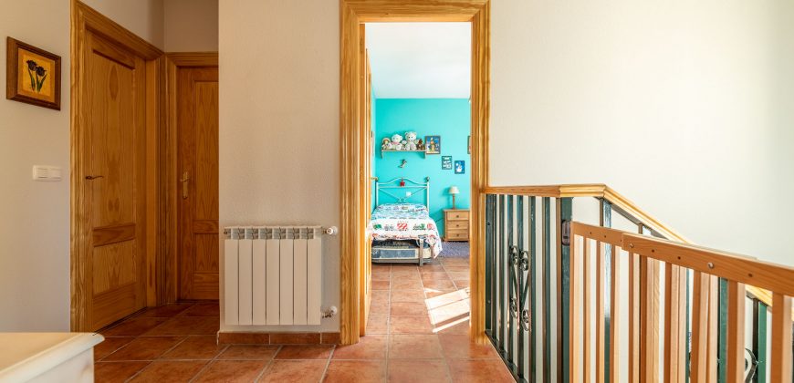 Casa en la sierra – San Rafael – Plza. Ciervos 18