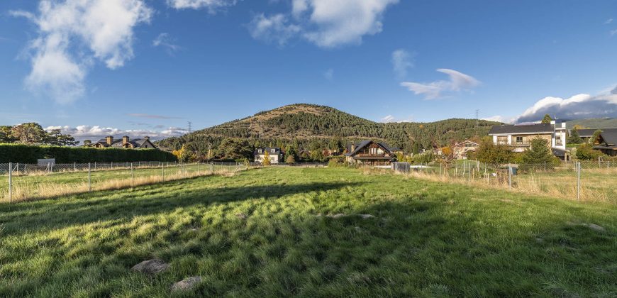 Parcela de Terreno – San Rafael – C/ Peña del Aguila 12