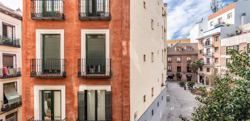 Madrid – Palacio – Calle Calderón de la Barca 6