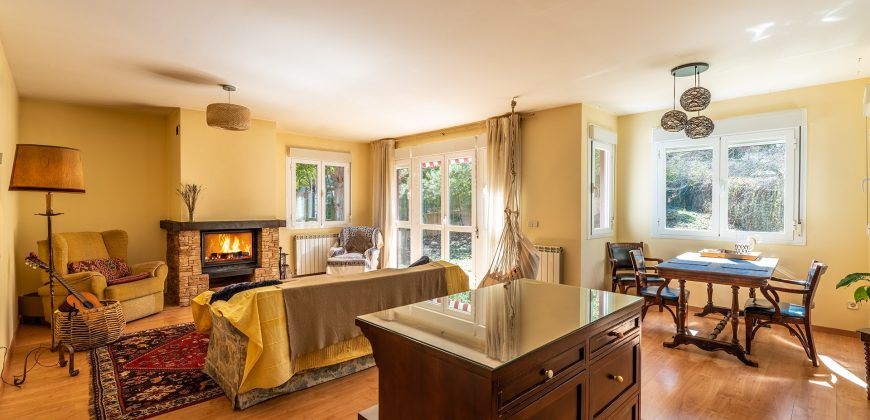 Casa en la Sierra – San Rafael – C/ Serretas 23