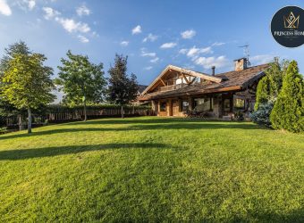 Casa en la Sierra – (Urb. Prado Acero)