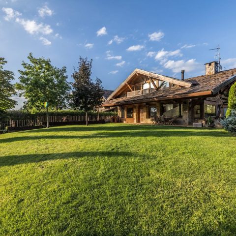 Casa en la Sierra – (Urb. Prado Acero)