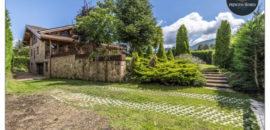Casa en la Sierra – (Urb. Prado Acero)