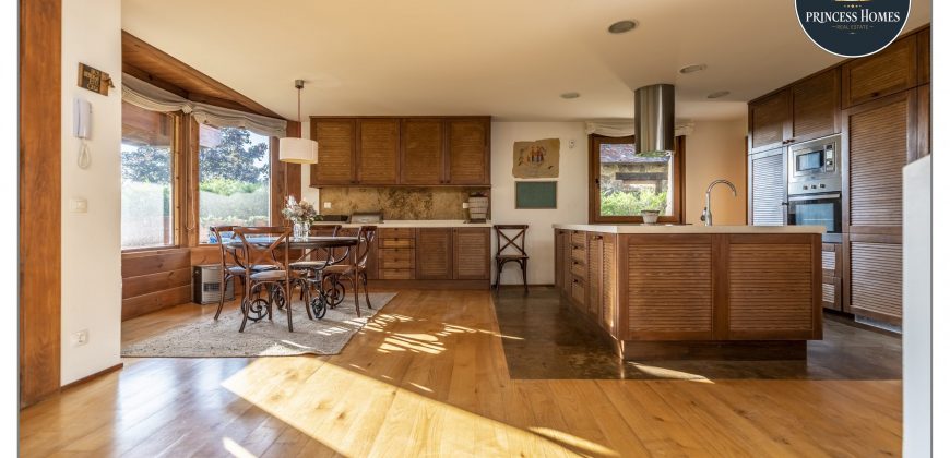 Casa en la Sierra – (Urb. Prado Acero)